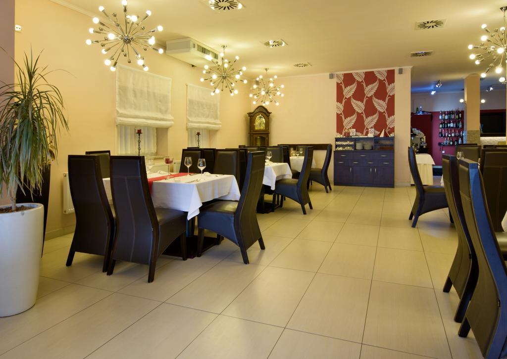Parkhotel Plzen Congress Center Luaran gambar